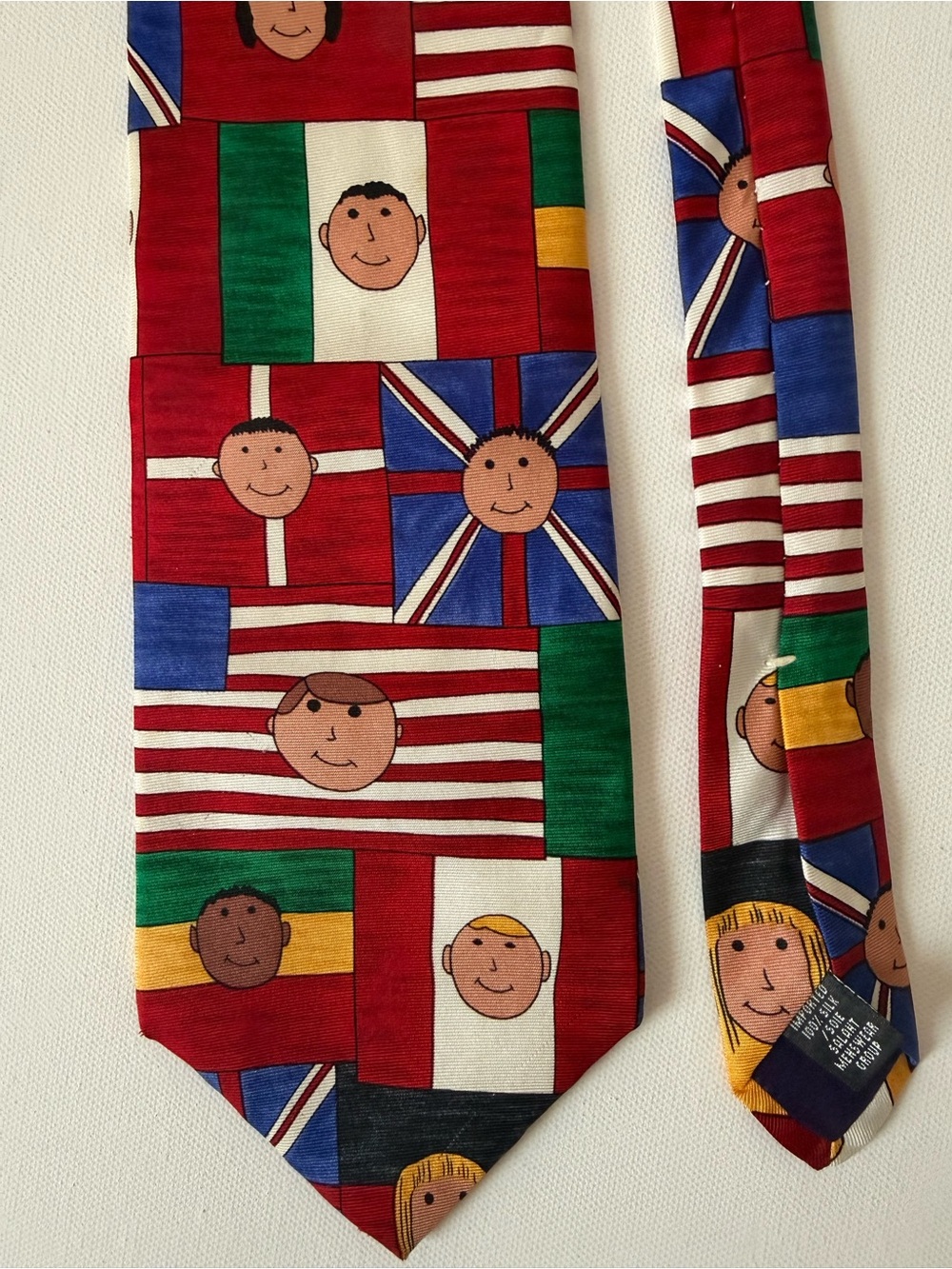 Vintage Save the Children Children of the World 100% Silk Tie